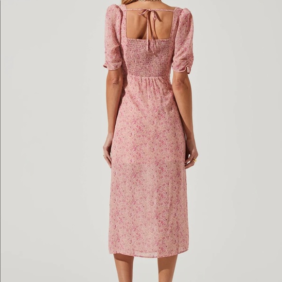 ASTR front slit milkmaid dress - Picture 3 of 4